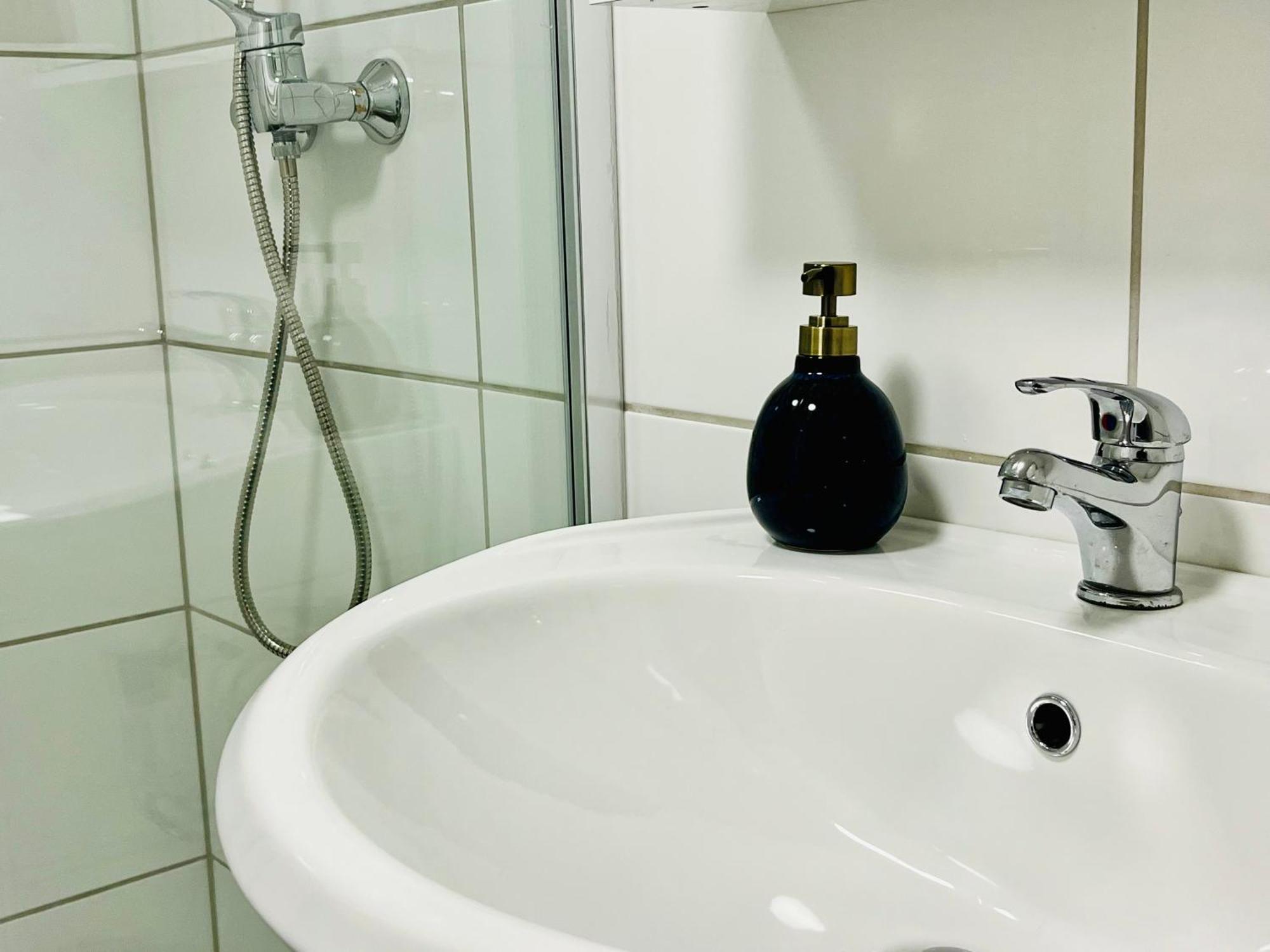 Aycatcherhomes - Top Lage I Zentral I Altstadt Marburg I Naehe Fluss Lahn I Wlan I Parterre Boutique Apartment Orion Exteriör bild